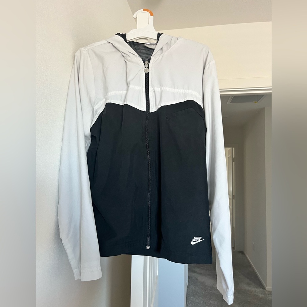 Nike Two-Tone Black and White Windbreaker
